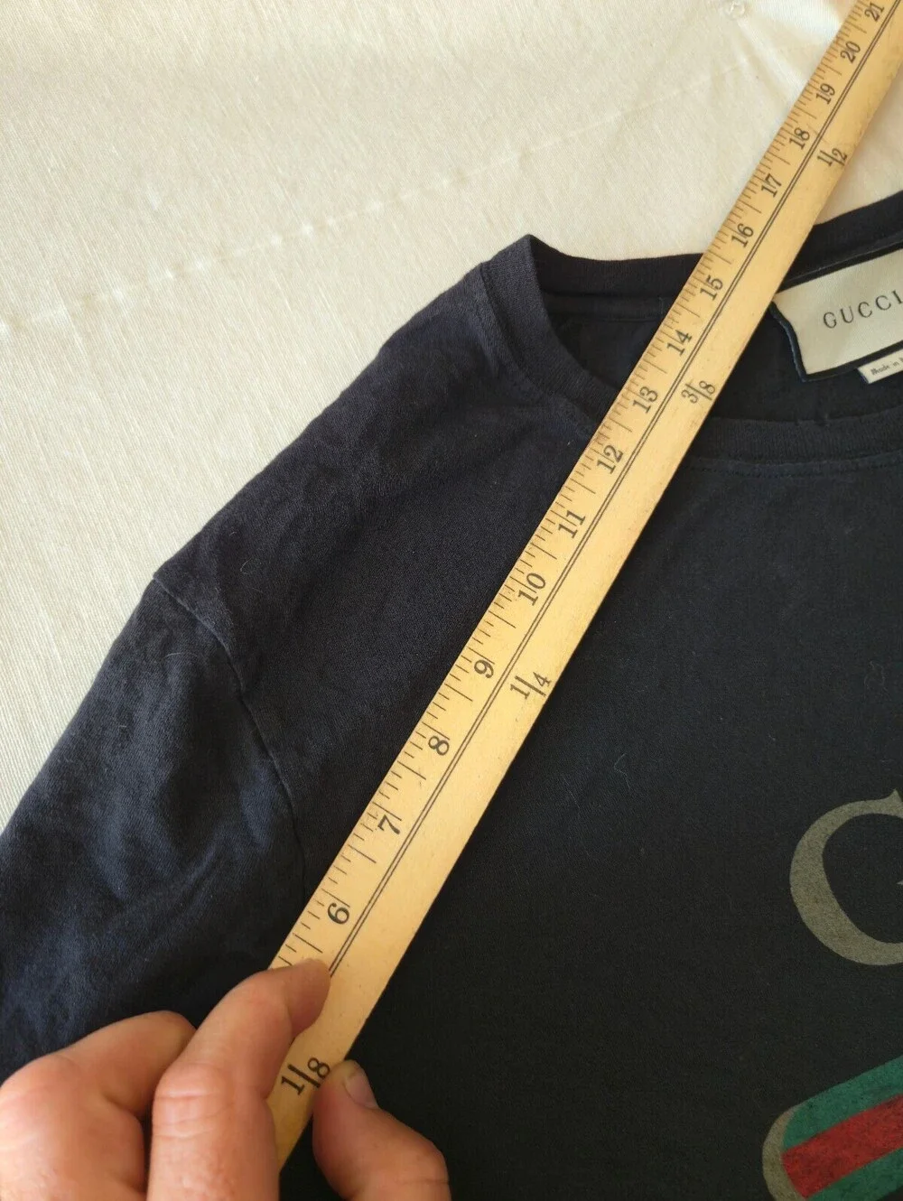 Gucci Vintage Black Logo Graphic T-Shirt Made in Italy